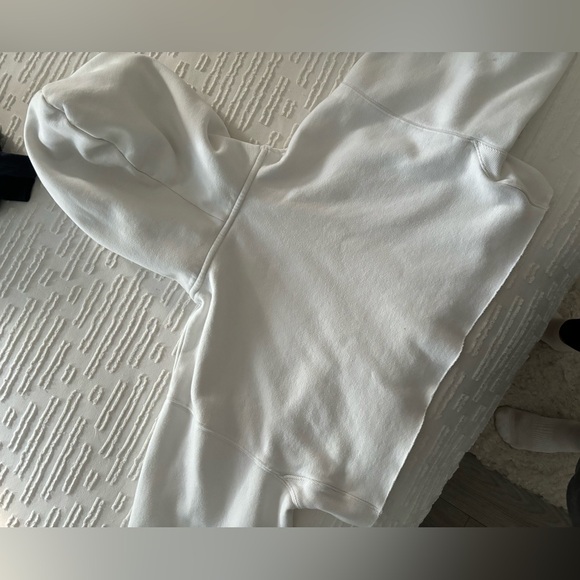 Aritzia COZY AF cropped white hoodie - Picture 2 of 7